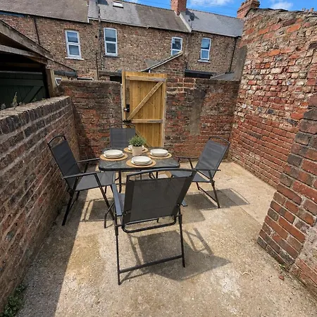Apartamento The Stables Retreat-victorian Home-free Parking